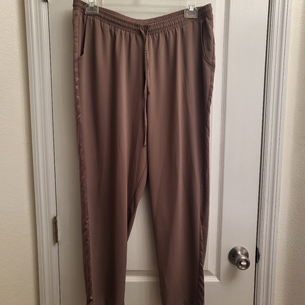 Lane Bryant‎ Women's Brown Jogger Pants Pre-own